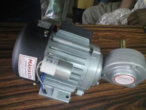 > </div>
<div class=